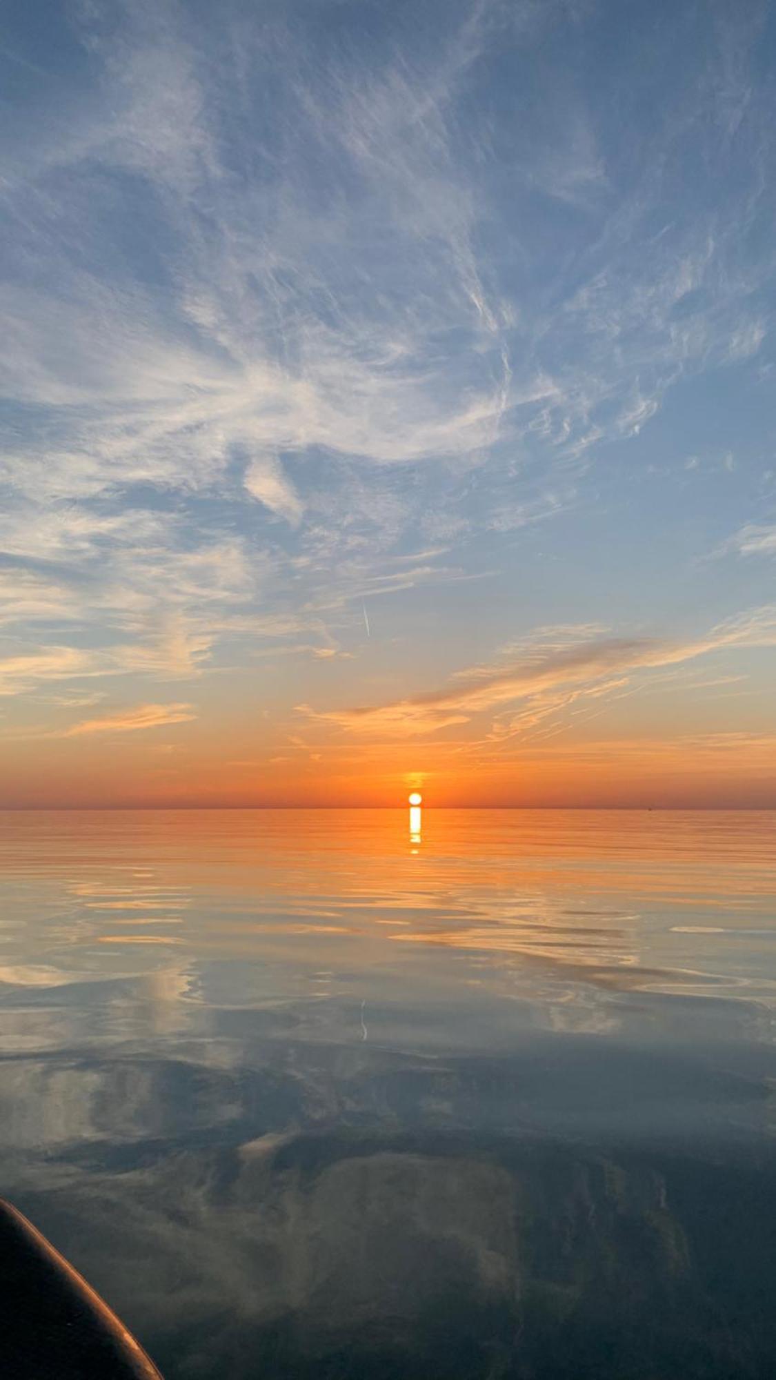 Marina Kvariati Bagian luar foto