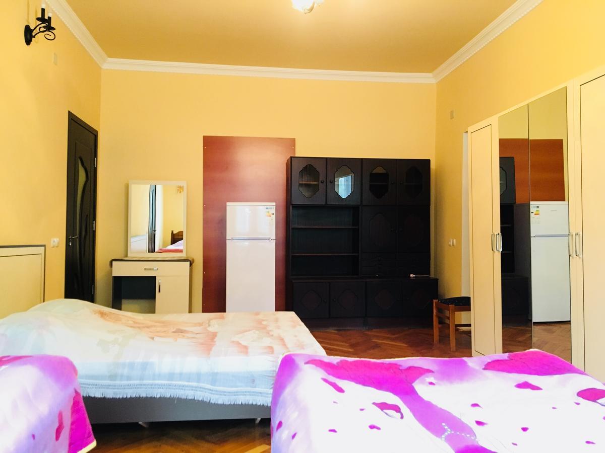 Marina Kvariati Bagian luar foto